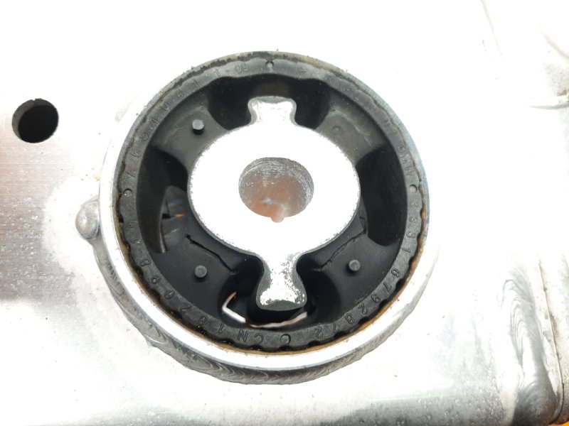 Балка поперечная (подрамник), 2500 рублей, Красноярск