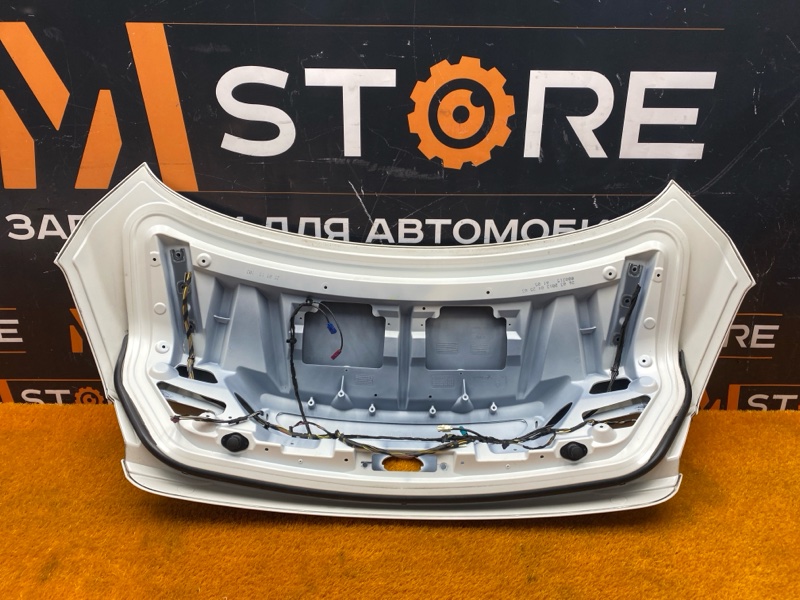 крышка багажника, 15000 рублей, Красноярск