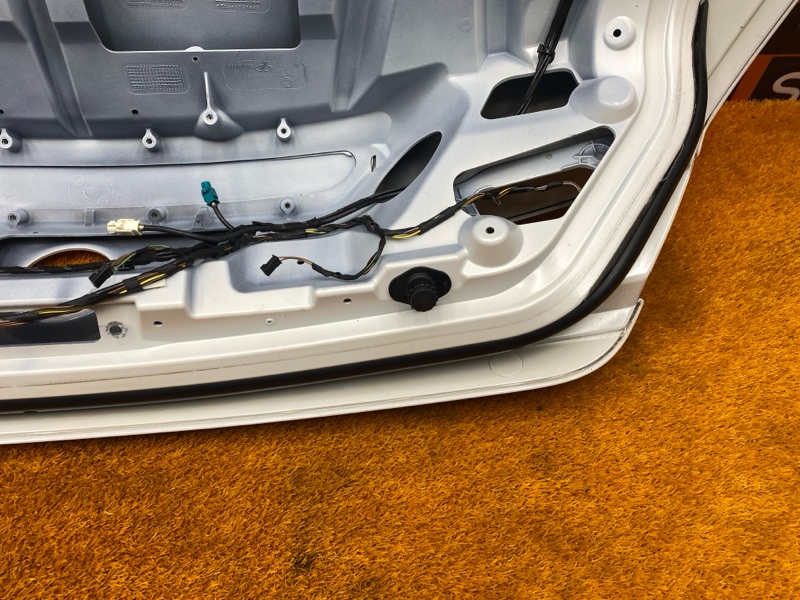 крышка багажника, 15000 рублей, Красноярск