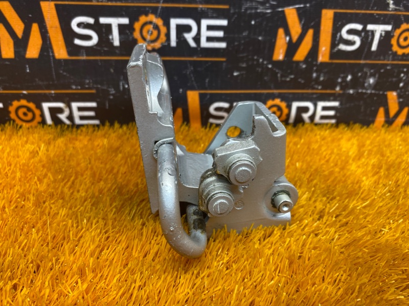 петля двери, 670 рублей, Красноярск