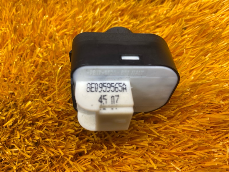 Кнопка регулировки зеркал, 300 рублей, Красноярск