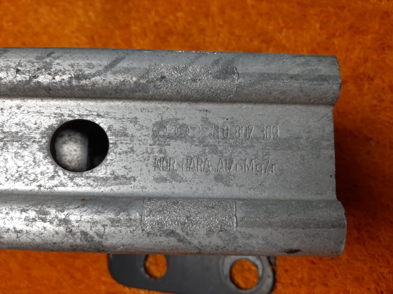 усилитель бампера, 750 рублей, Красноярск