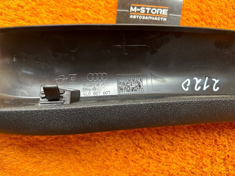 обшивка двери багажника, 360 рублей, Красноярск