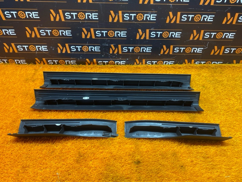 Накладка на порог салона, 1000 рублей, Красноярск