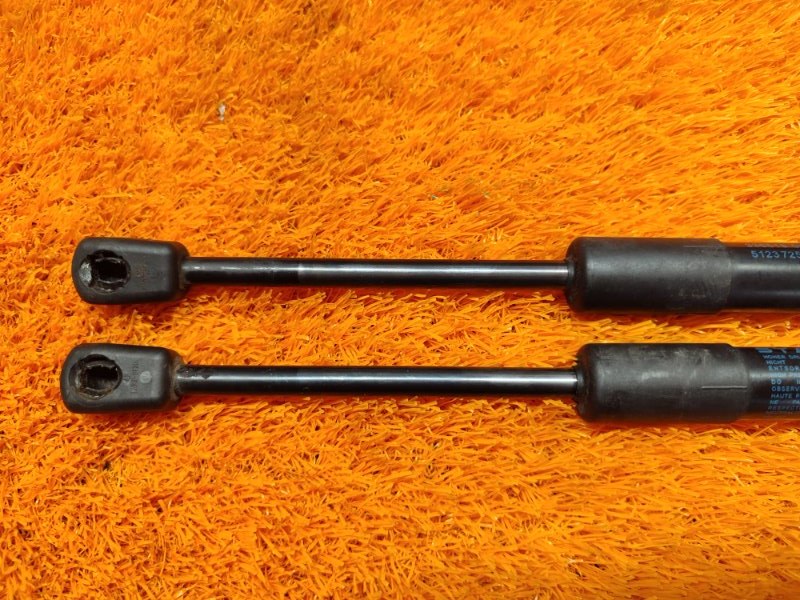 амортизатор капота, 900 рублей, Красноярск