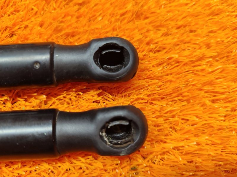 амортизатор капота, 900 рублей, Красноярск