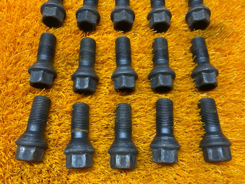 болт колесный, 1570 рублей, Красноярск