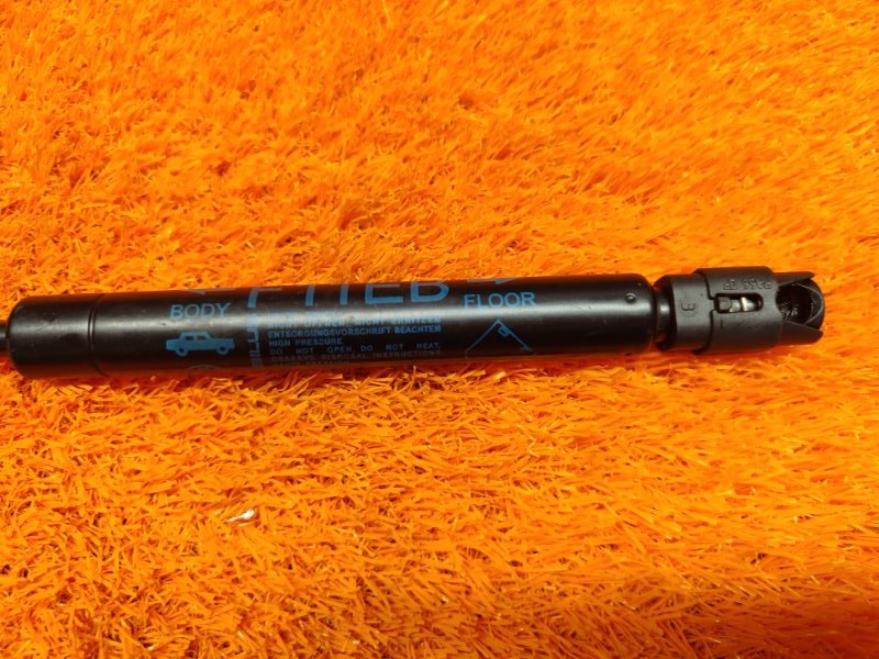 Амортизатор пола багажника, 500 рублей, Красноярск