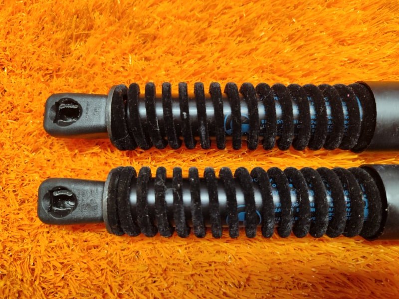 Амортизатор стекла багажника, 1500 рублей, Красноярск