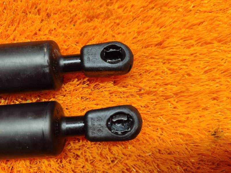 Амортизатор стекла багажника, 1500 рублей, Красноярск