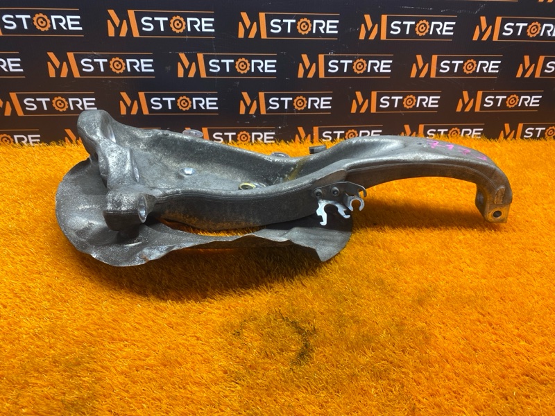 кулак поворотный, 1000 рублей, Красноярск