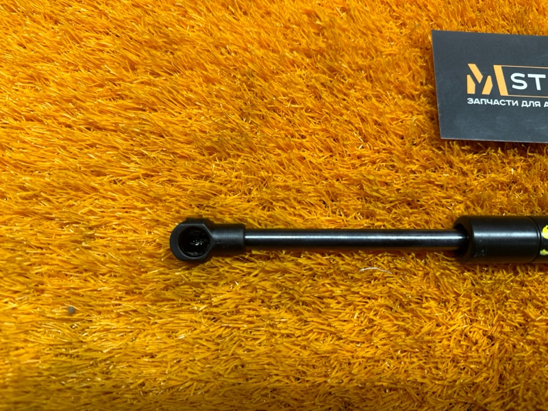 Амортизатор пола багажника, 900 рублей, Красноярск