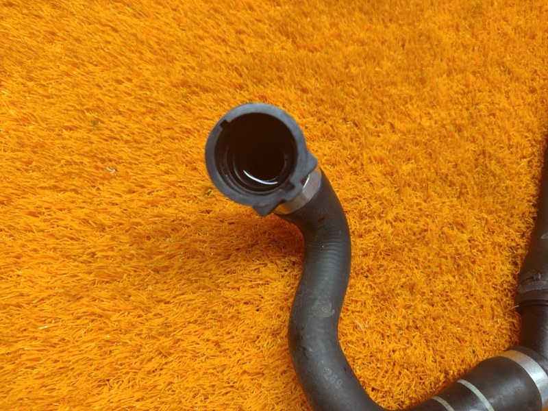 Патрубок системы охлаждения, 1000 рублей, Красноярск