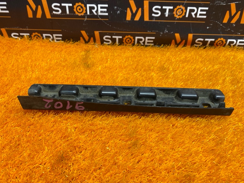 кронштейн порога, 600 рублей, Красноярск