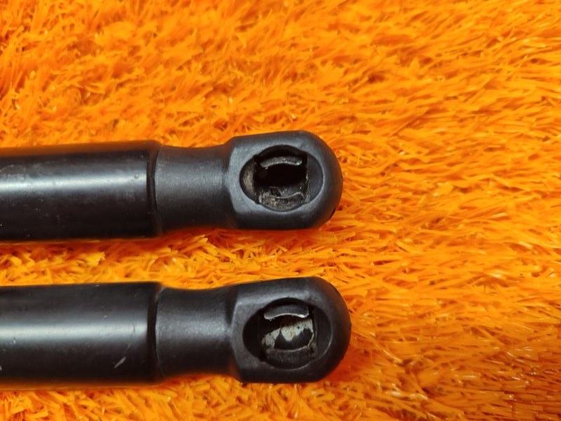 амортизатор багажника, 500 рублей, Красноярск