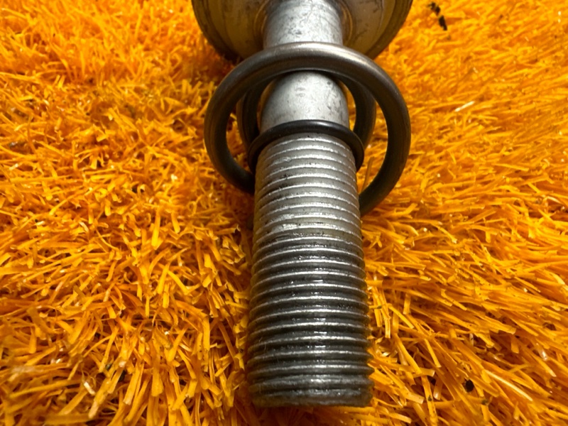 Болт привода, 250 рублей, Красноярск