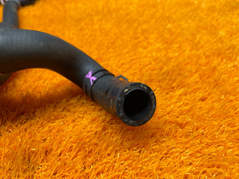 Патрубок системы охлаждения, 1000 рублей, Красноярск