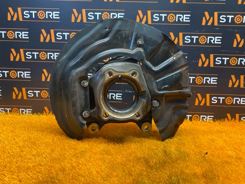 кулак поворотный, 2000 рублей, Красноярск