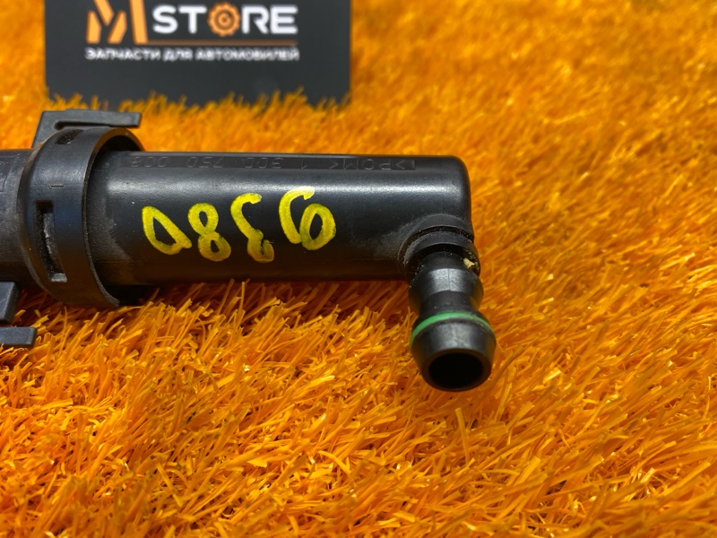 Форсунка омывателя фары, 1000 рублей, Красноярск