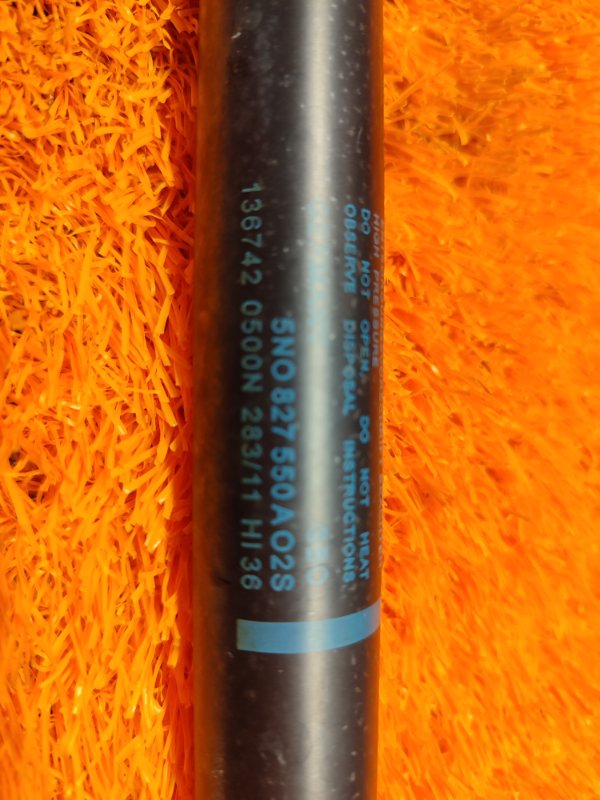 амортизатор багажника, 500 рублей, Красноярск