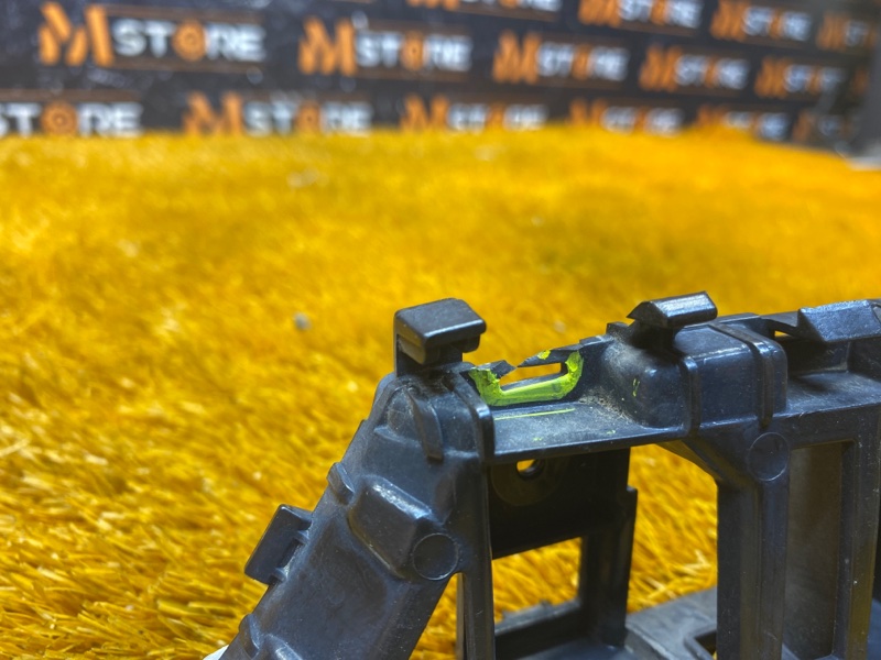 крепление бампера, 300 рублей, Красноярск