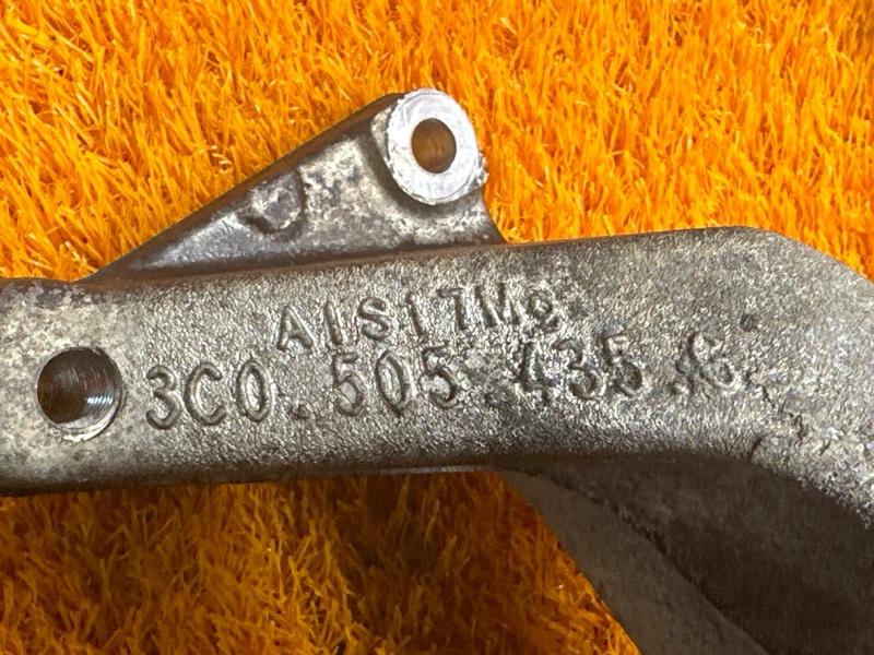 кулак поворотный, 2000 рублей, Красноярск