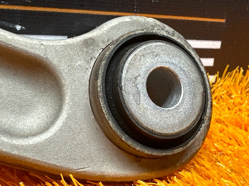 Рычаг подвески верхний, 700 рублей, Красноярск