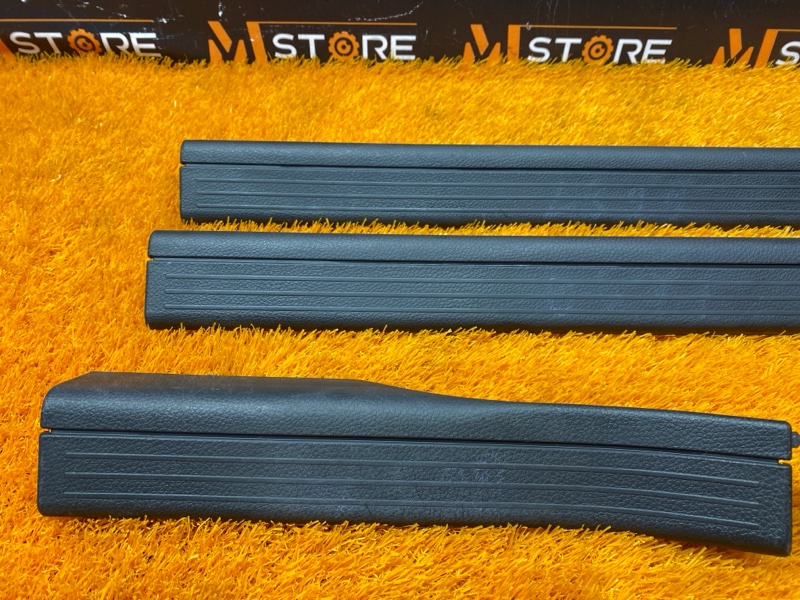 Накладка на порог салона, 1000 рублей, Красноярск