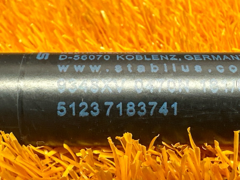 амортизатор капота, 1400 рублей, Красноярск