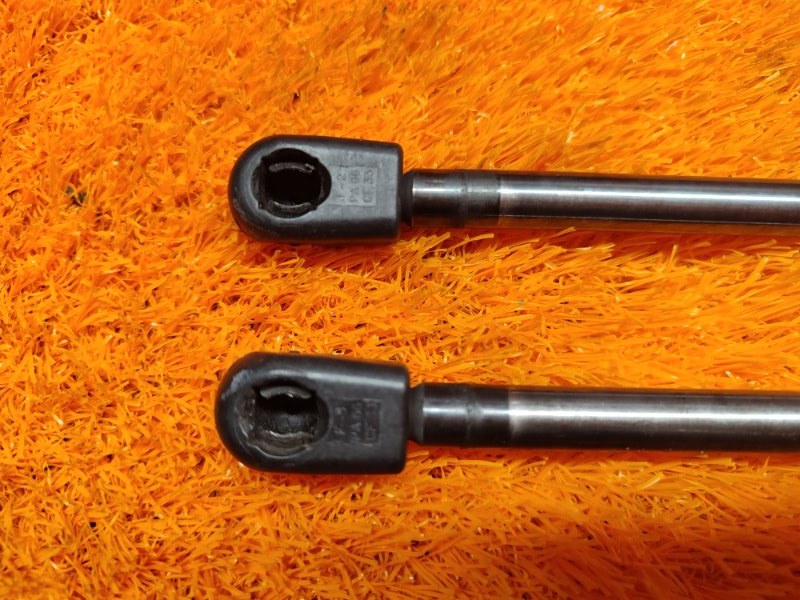 амортизатор багажника, 900 рублей, Красноярск