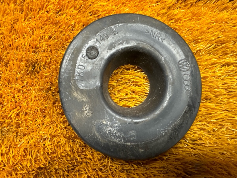 опора пружины, 400 рублей, Красноярск