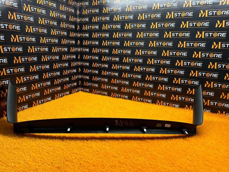 обшивка двери багажника, 680 рублей, Красноярск