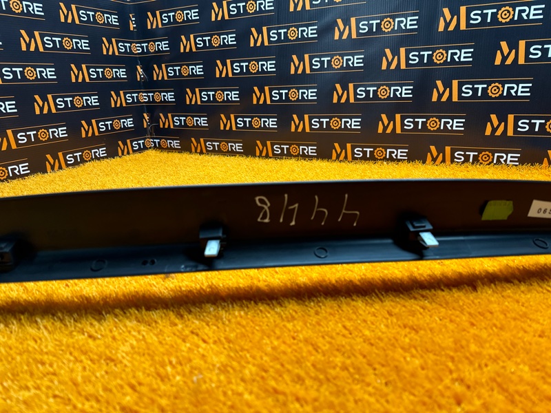 обшивка двери багажника, 680 рублей, Красноярск