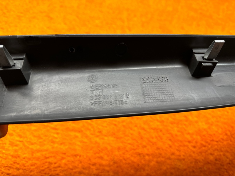 обшивка двери багажника, 680 рублей, Красноярск