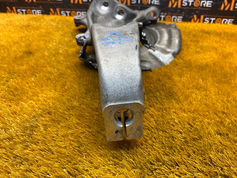 кулак поворотный, 1000 рублей, Красноярск