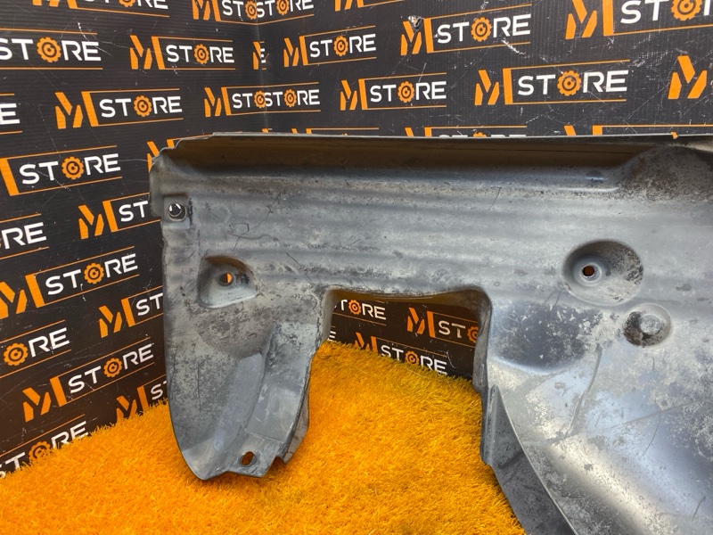 подкрылок, 500 рублей, Красноярск