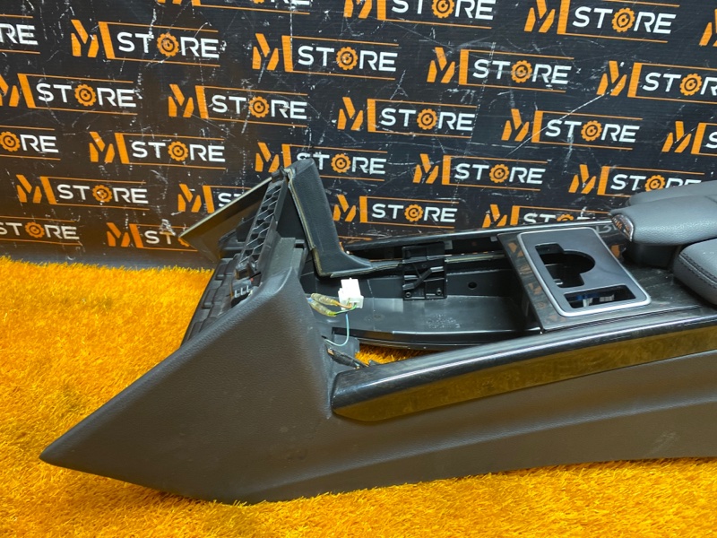 подлокотник, 5000 рублей, Красноярск