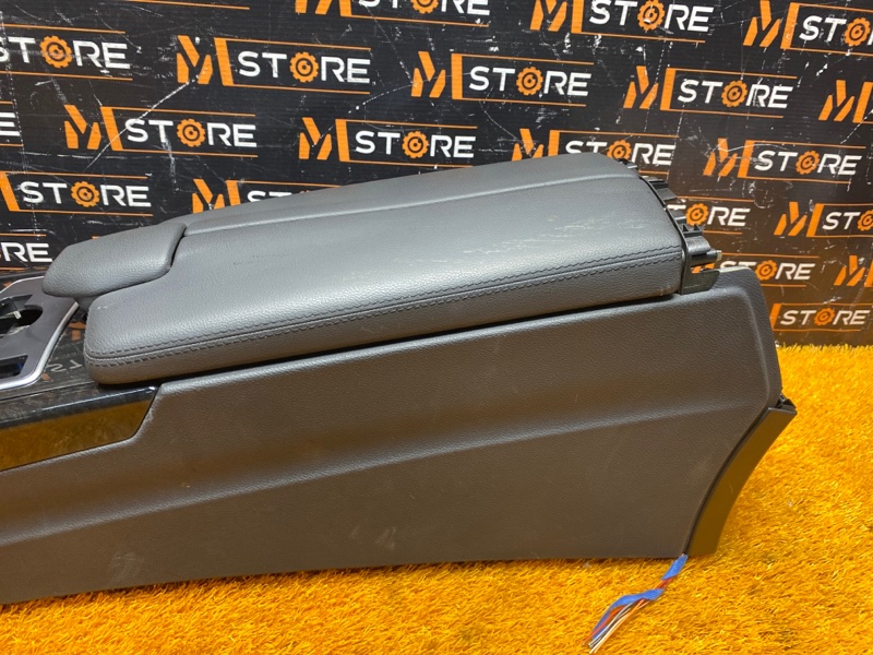 подлокотник, 5000 рублей, Красноярск