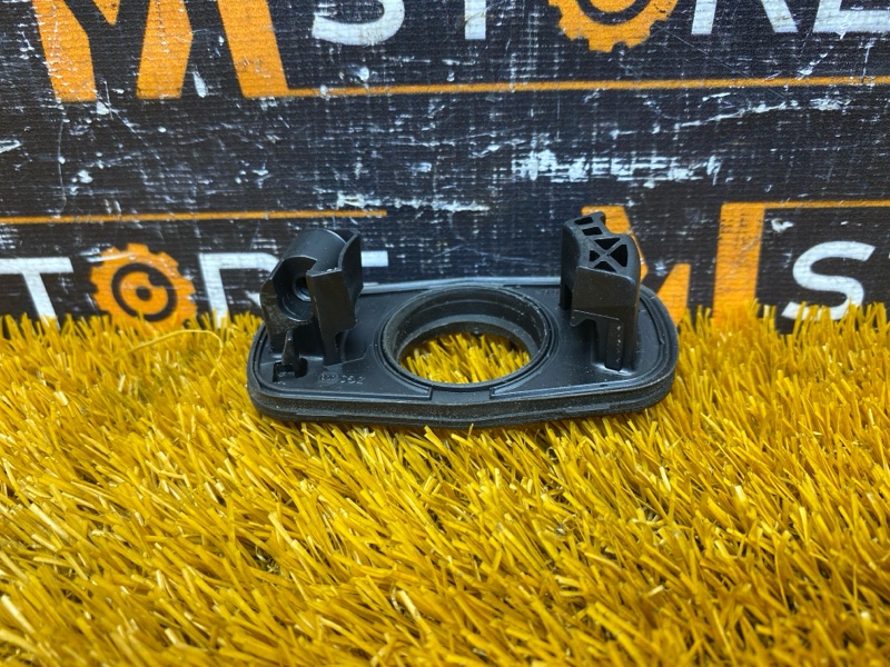 кронштейн замка багажника, 240 рублей, Красноярск
