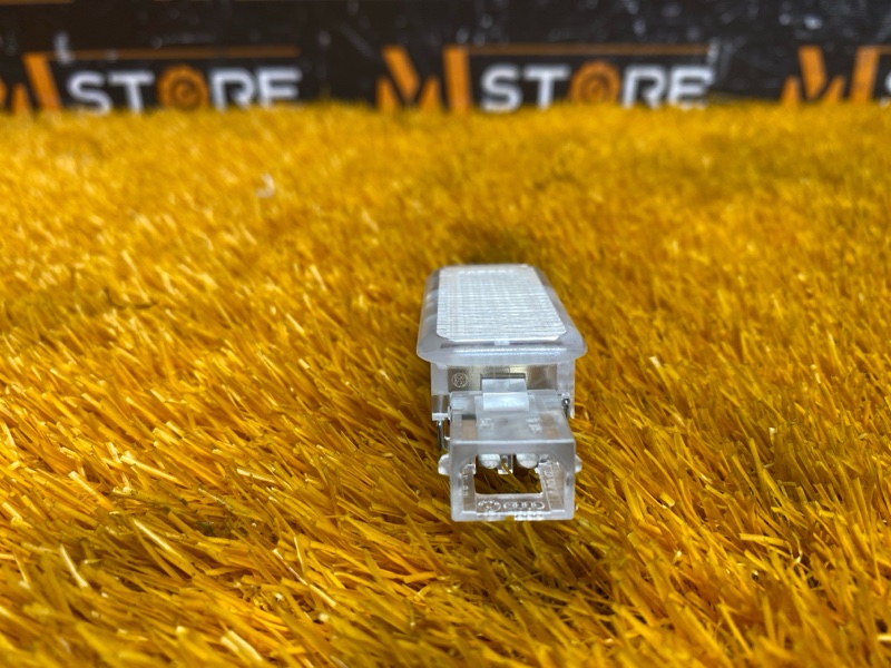 плафон освещения, 100 рублей, Красноярск