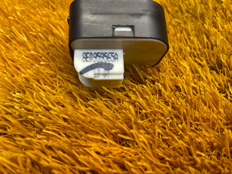 Кнопка регулировки зеркал, 300 рублей, Красноярск