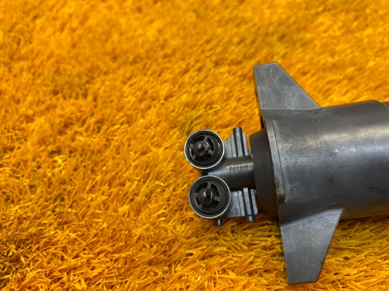 Форсунка омывателя фары, 500 рублей, Красноярск