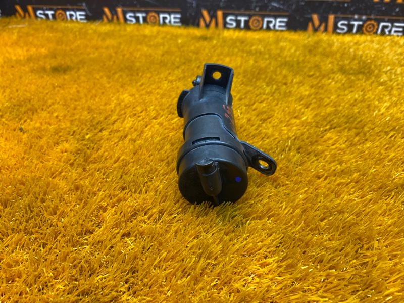 Форсунка омывателя фары, 500 рублей, Красноярск