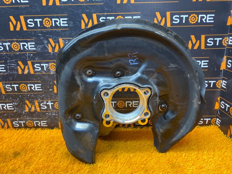 кулак поворотный, 2000 рублей, Красноярск