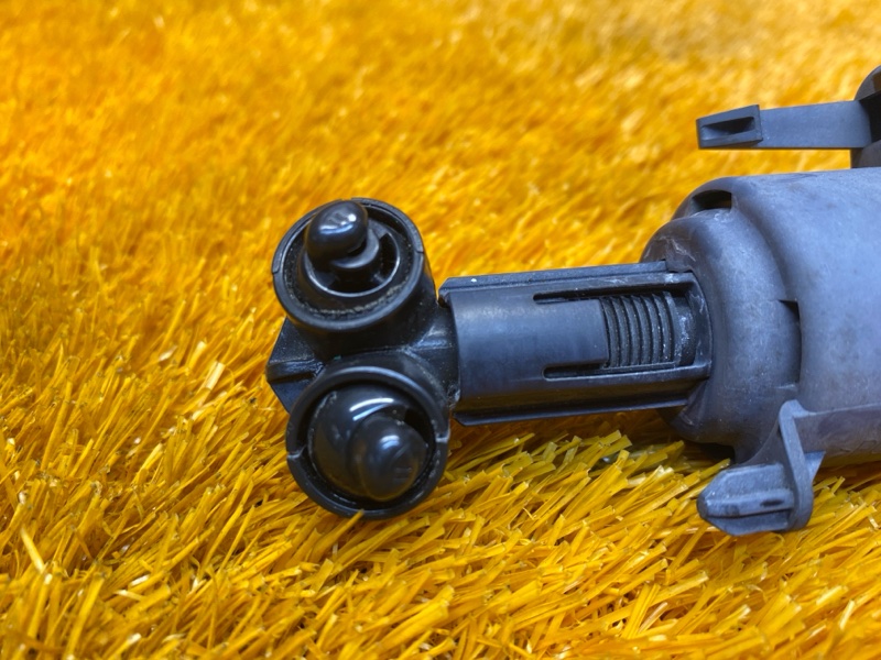 Форсунка омывателя фары, 1000 рублей, Красноярск