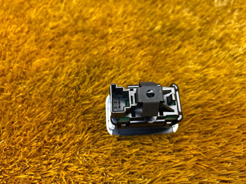 Кнопка открывания багажника, 350 рублей, Красноярск