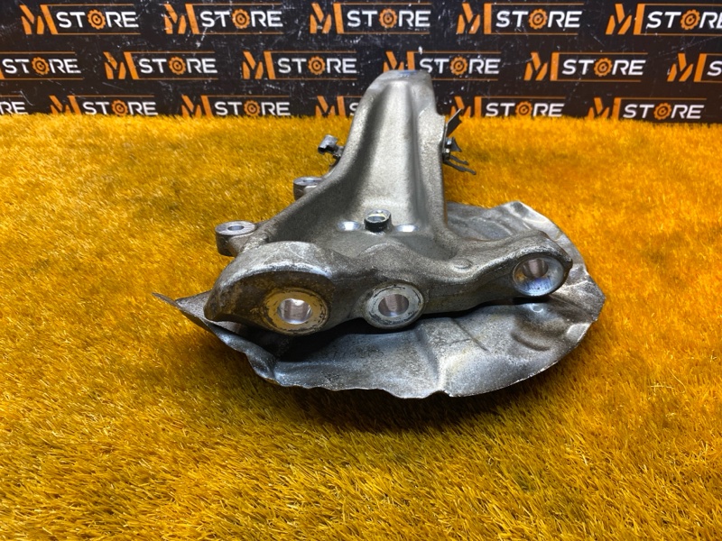 кулак поворотный, 1000 рублей, Красноярск