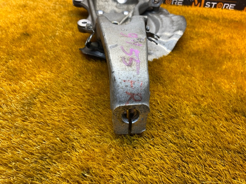 кулак поворотный, 1000 рублей, Красноярск