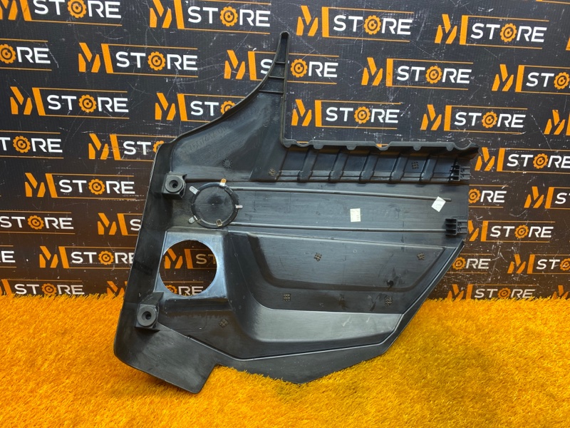 крышка двигателя, 1000 рублей, Красноярск