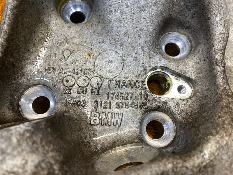 кулак поворотный, 2000 рублей, Красноярск